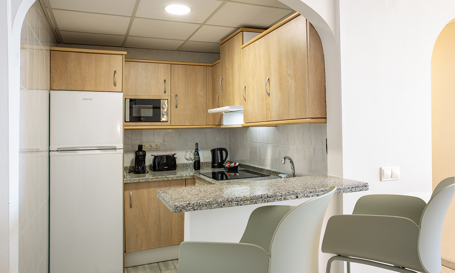 Fully equipped kitchen - (can be open-plan or separate)